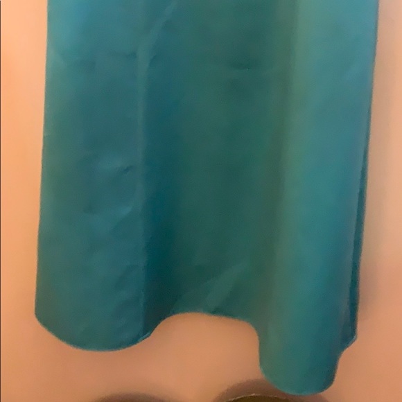 David’s Bridal -Girls Size 14. Clover Green Satin - Picture 4 of 4